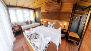 Candi VIP cabin on the Angelica phinisi liveaboard in Komodo