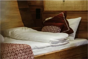 Second view of the Sasando family cabin on the Angelica phinisi liveaboard