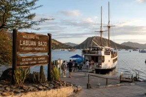 Arrival in Labuan Bajo before a 4D3N Komodo sailing tour