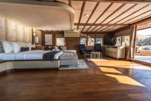Zheng He Admiral Suite, the 120 sqm master suite of The Maj Oceanic