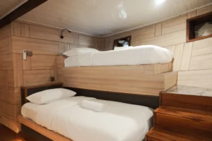 Bunk beds in the Kelimutu sharing cabin aboard Mosalaki