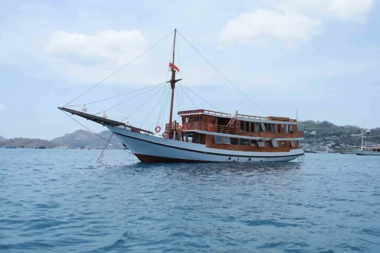 Aimar Cruise, a traditional phinisi built in 2024, in Komodo National Park