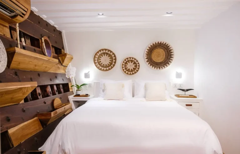 Interior of the Abui lower-deck cabin aboard Aliikai Voyage