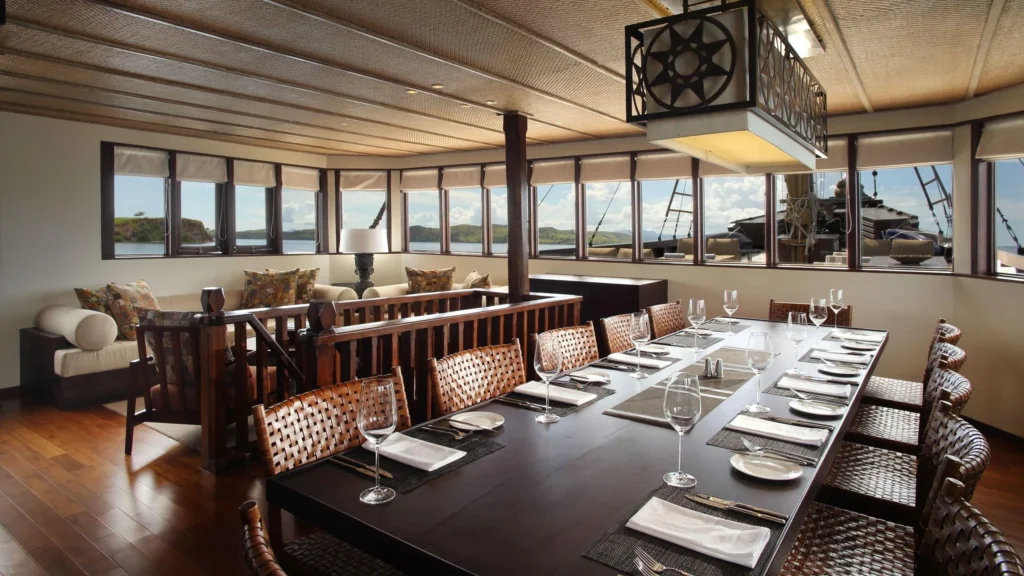 Majapahit Lounge dinner setup aboard Alila Purnama