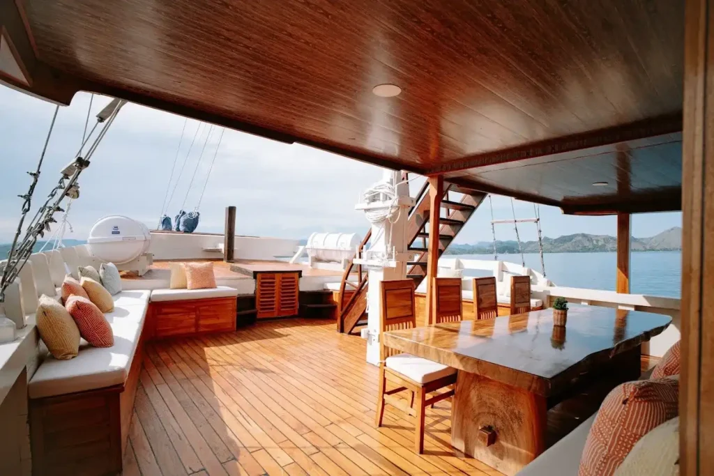 Outdoor dining area aboard Alore