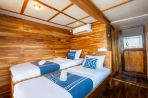 Cabin 7 interior aboard Baraka phinisi