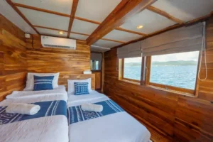 Cabin 7 interior aboard Baraka phinisi