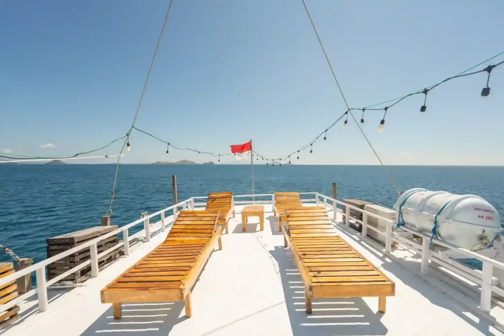 Sun deck aboard Baraka phinisi