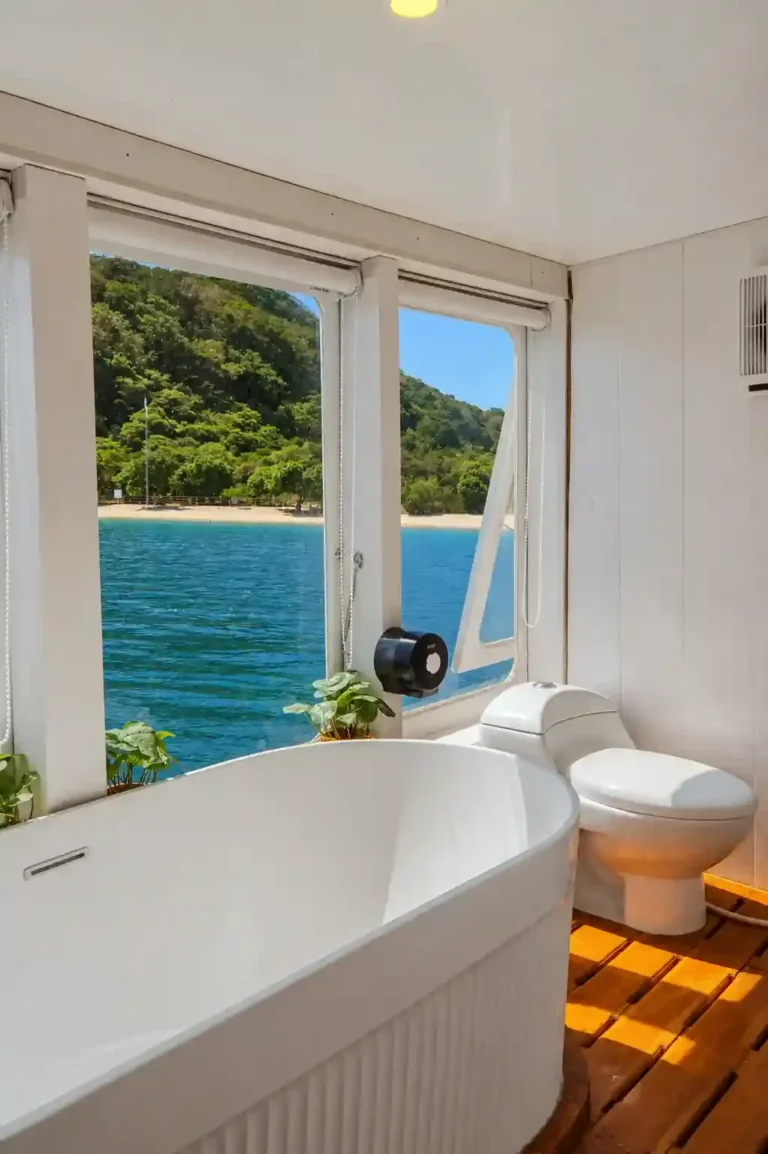 Interior of the master grade cabin on Chrisbow Azure with ensuite bathroom