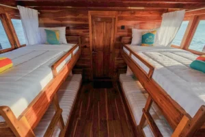 Ciela Kanawa Room interior aboard Ciela phinisi