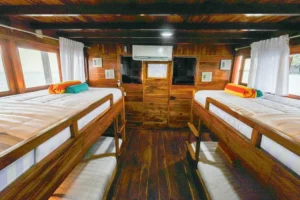 Ciela Kanawa Room interior aboard Ciela phinisi