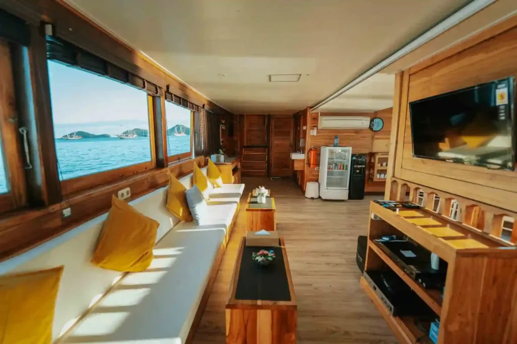 Large sundeck on Cordelia fitted with bean bags