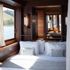Master cabin interior aboard Dewata
