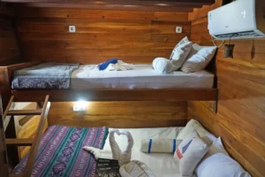 Bunk bed in the Myristica cabin aboard EcoXplorer