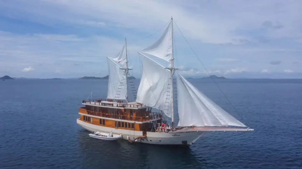 Bow of Elrora seen from the water in Komodo National Park