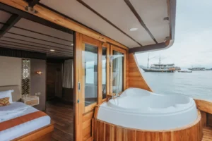 Private jacuzzi attached to the Master Cabin aboard Elrora Liveaboard