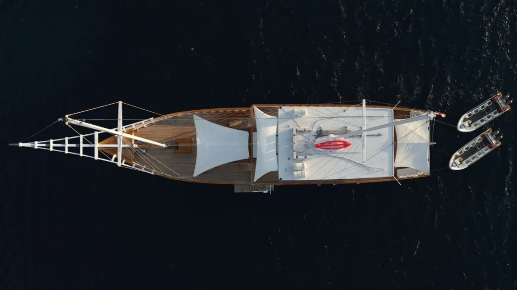 Aerial top view of Fenides liveaboard