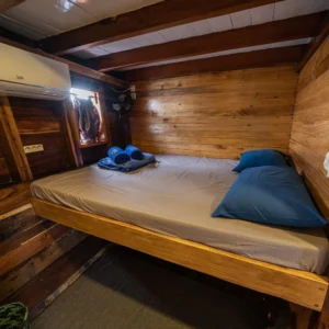 Double-bed cabin aboard Jaya liveaboard
