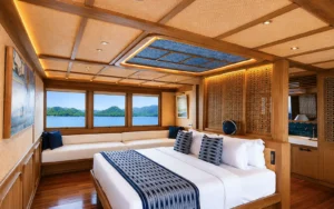Sasak Upper Deck Suite aboard Jeeva Samudera