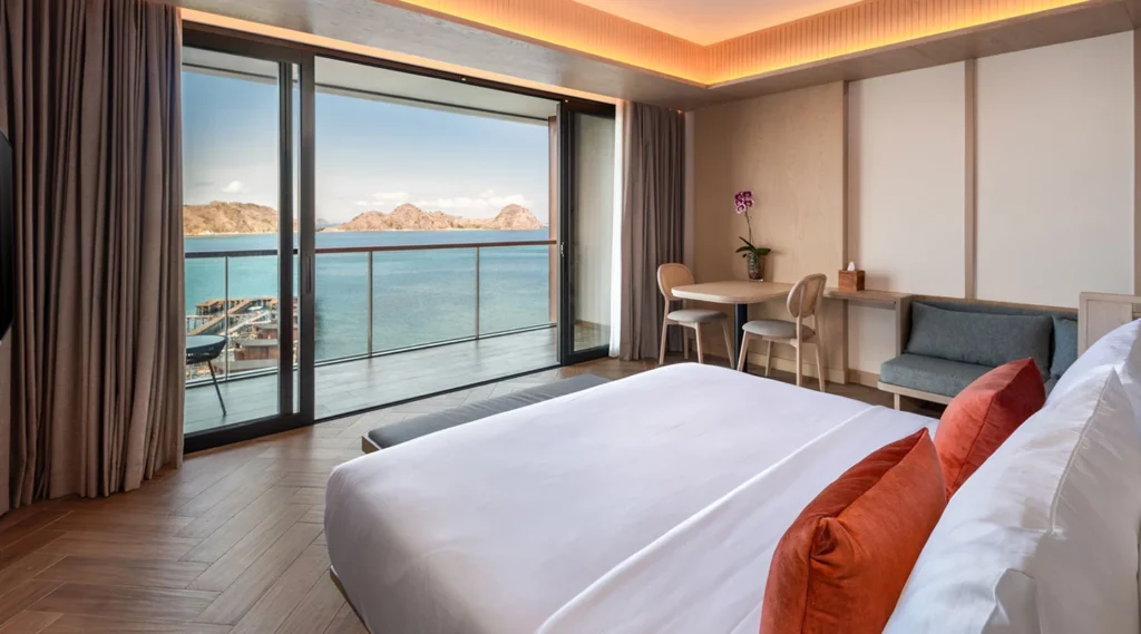 Katamaran Hotel & Resort Komodo – Premier Ocean View 1