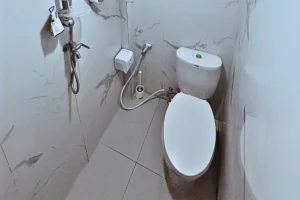 Private Cabin ensuite bathroom aboard La Nissa phinisi