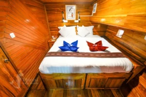 Double cabin aboard Lady Denok, view 21