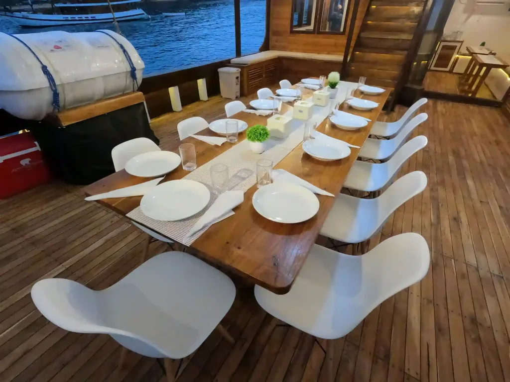 Open-air dining area aboard Lady Grace
