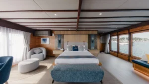 Borobudur master cabin aboard Lamain Voyage 2