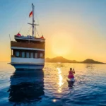 The LaMain Voyage I luxury phinisi yacht sailing in Komodo National Park
