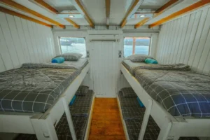 Shared bunk cabin aboard Lamborajo I