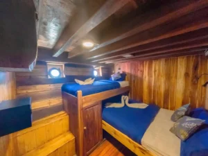 Second interior angle of a Superior cabin aboard Lamborajo 2