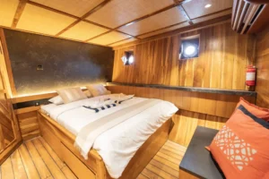 Second interior angle of a Superior cabin on Lamborajo 3