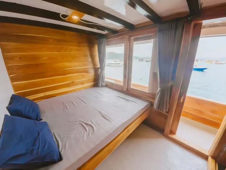 Deluxe cabin interior aboard Maheswari phinisi