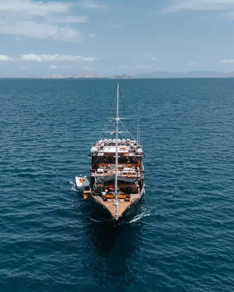 Side profile of Marea showing the 36-metre hull and 7-metre beam