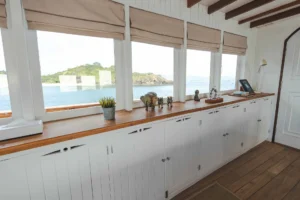 Mischief Voyage Komodo Suite living area