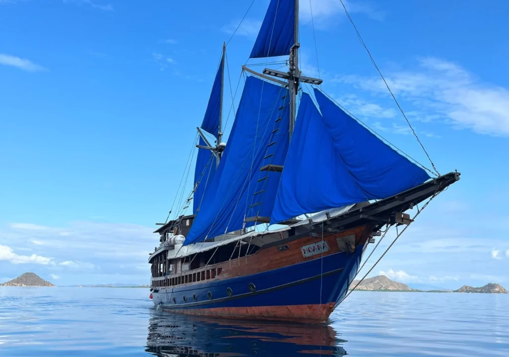 The Moana phinisi schooner on a Komodo itinerary