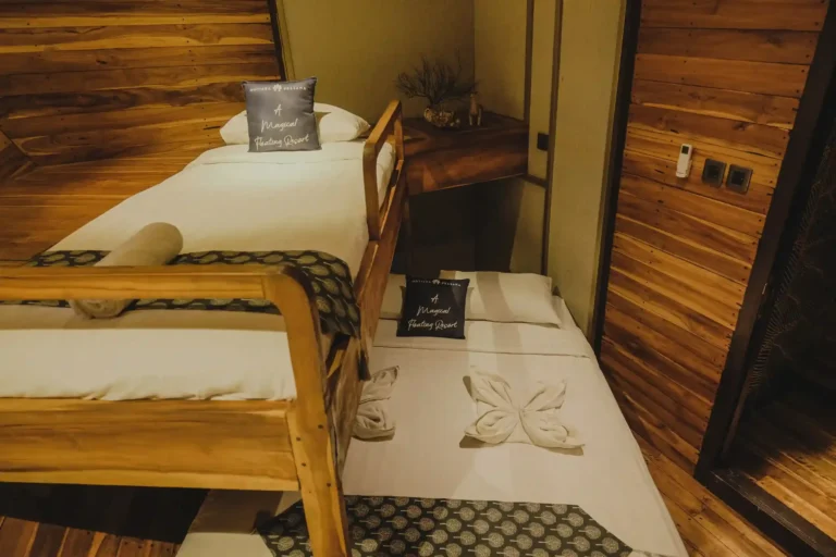 Superior Triple cabin on Mutiara Cruise, 9 square metres with a queen bed plus bunk