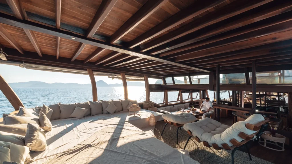 Aft main deck chill lounge aboard Nataraja