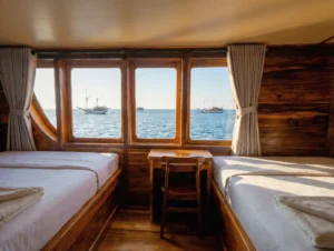 Breeze Cabin with two queen beds aboard Naturalia Cruise