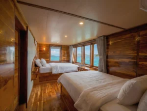 Breeze Cabin sea view aboard Naturalia Cruise