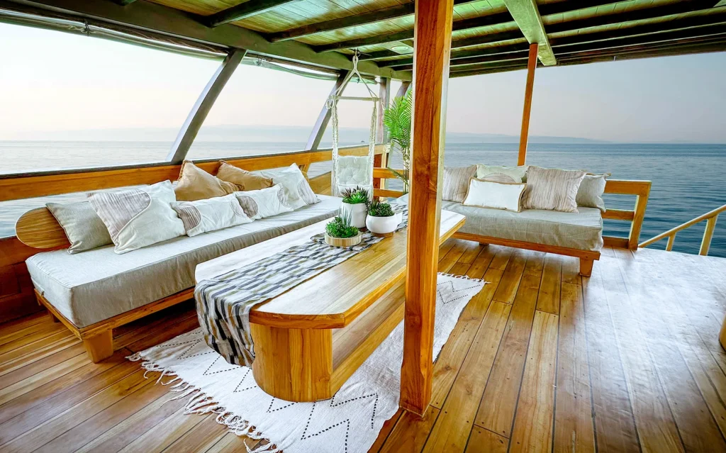 Navila sundeck relax back 01 aboard Navila phinisi