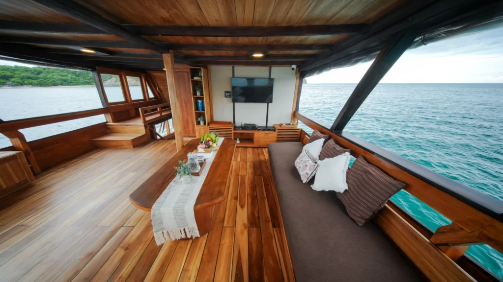 Navila sundeck relax back 02 aboard Navila phinisi