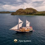 Nusa Kembara 42m phinisi at anchor