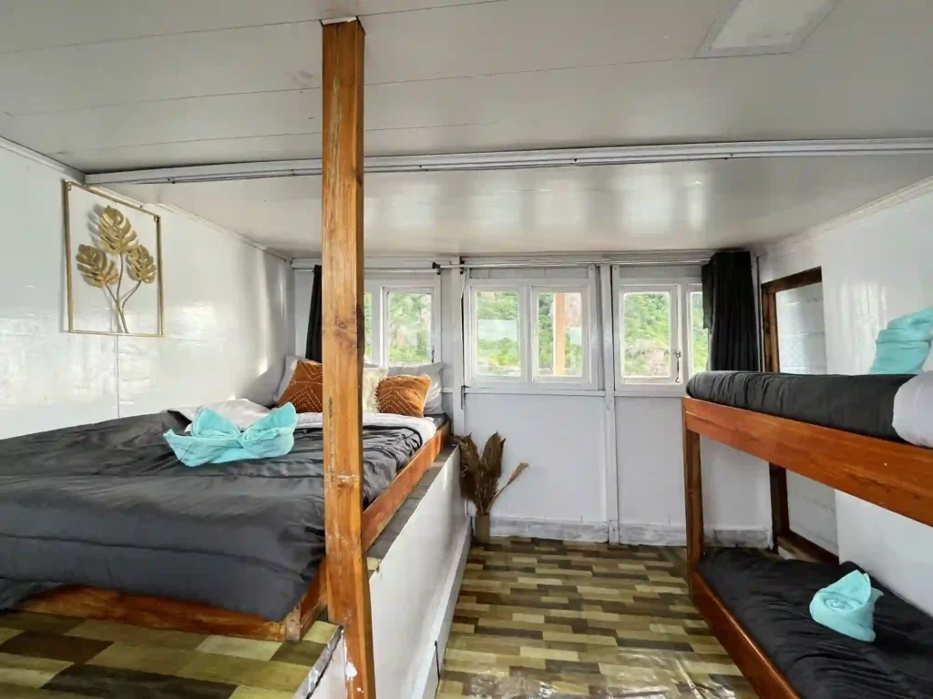 Share Cabin 2 aboard Nusantara Karya phinisi