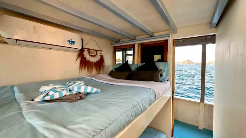 Family Cabin aboard Pandawa phinisi