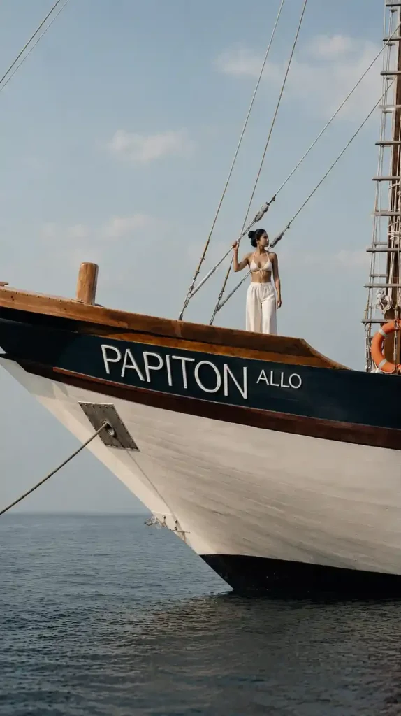 Papiton Allo phinisi exterior in Komodo