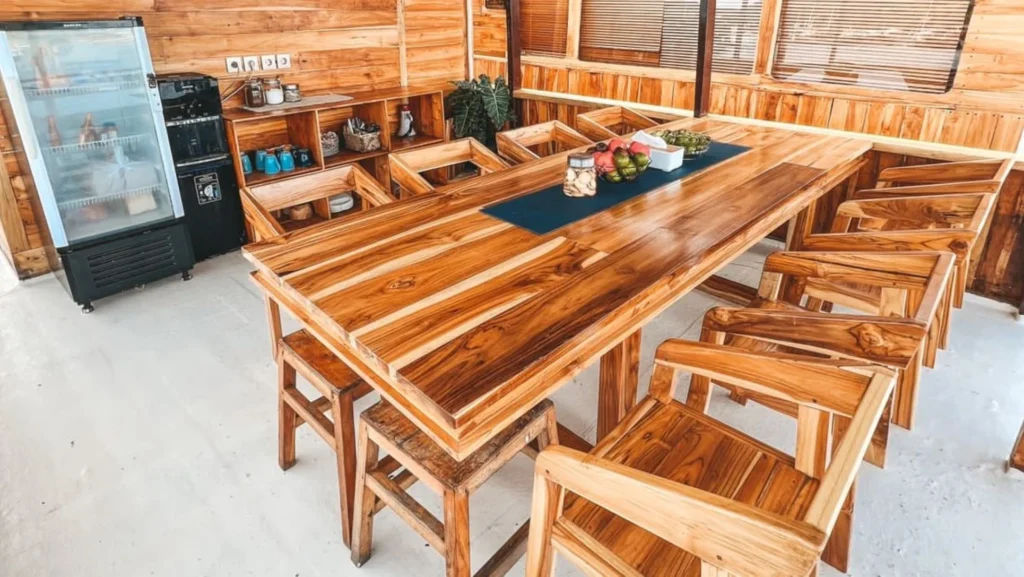 Dining area aboard Papiton Lopi phinisi