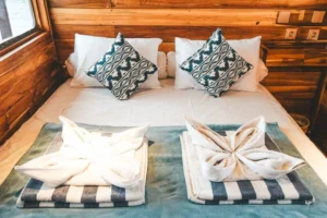 Hindia Room bed aboard Papiton Lopi