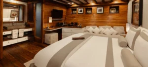 Prana by Atzaro Misool suite