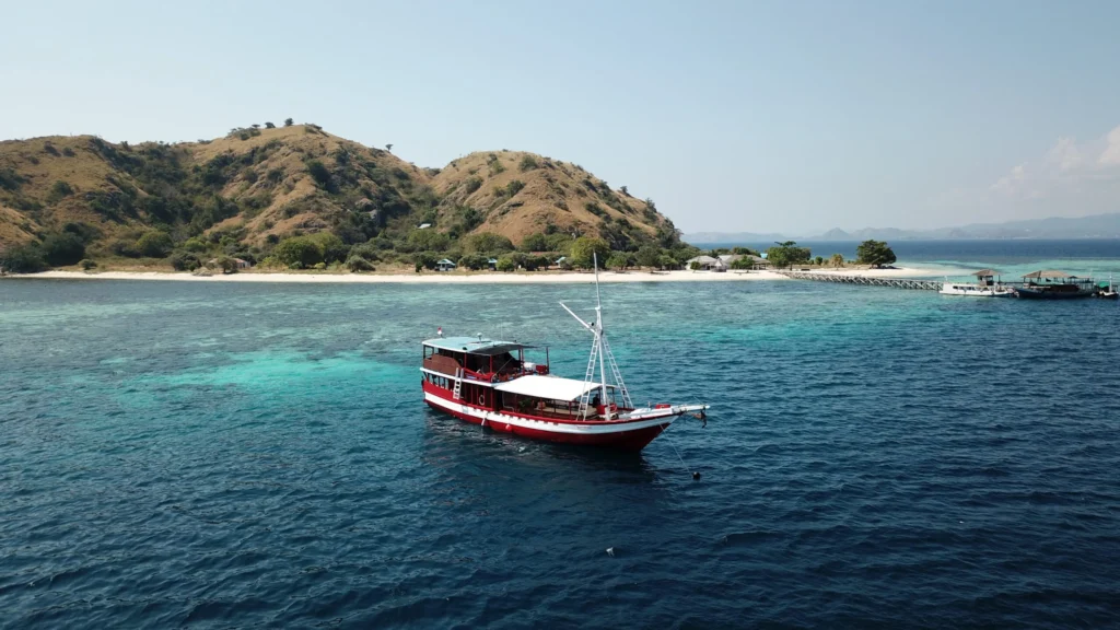 Queenesia I traditional dive phinisi at anchor